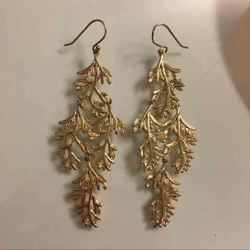 Stella & Dot Grace Chandelier Earrings. Light weight with 3 inch drop.